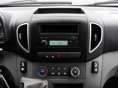 sollers-atlant-center-console-climate-audio